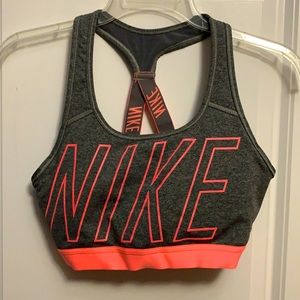Sports bra